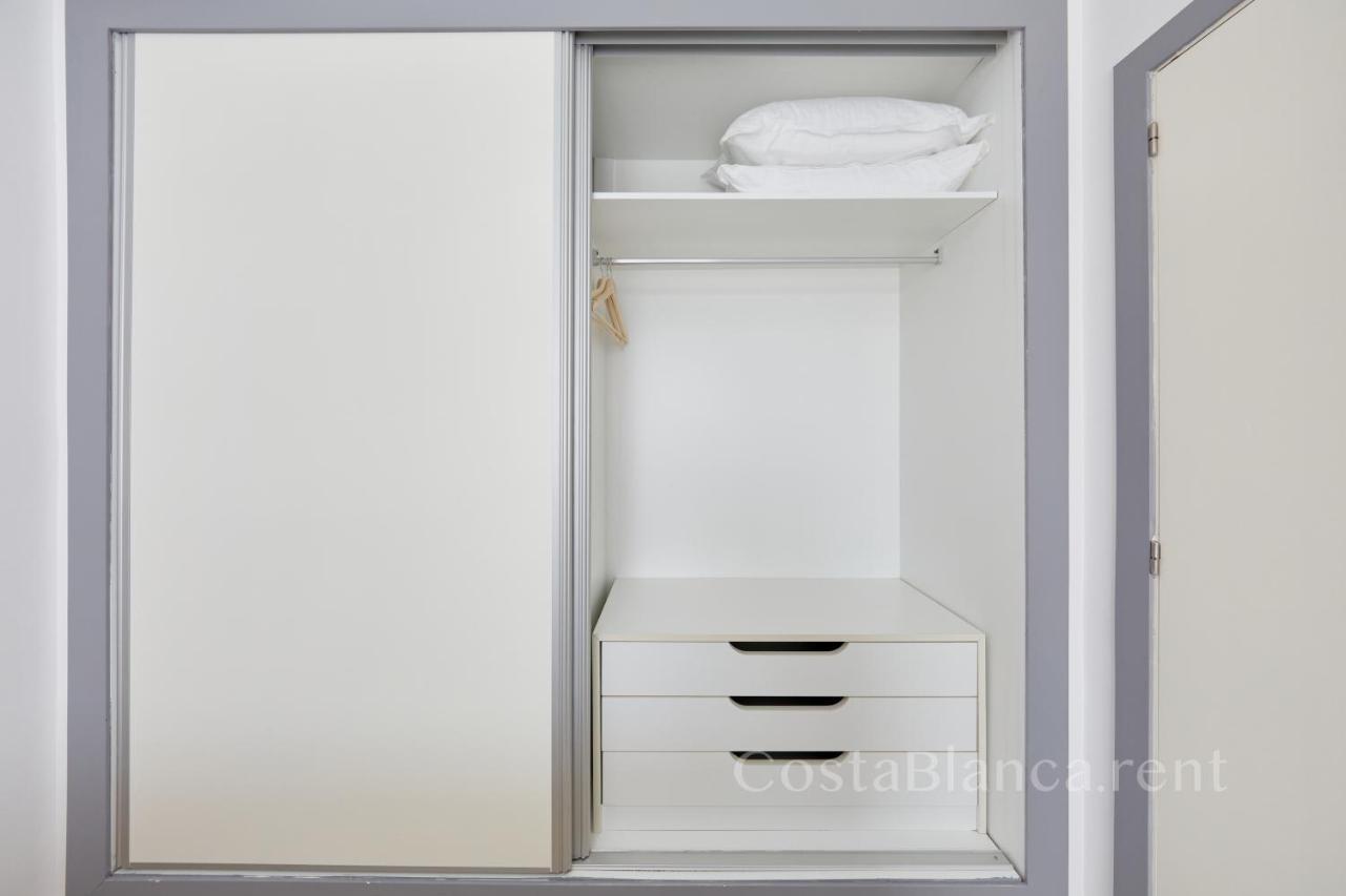 בנידורם Luxurious, Newly-Renovated Large 2-Bedroom Condo By The Beach מראה חיצוני תמונה